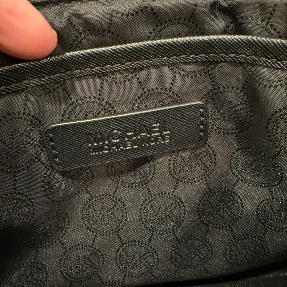 Michael Kors Black Jet Set Clutch - Picture 8 of 10